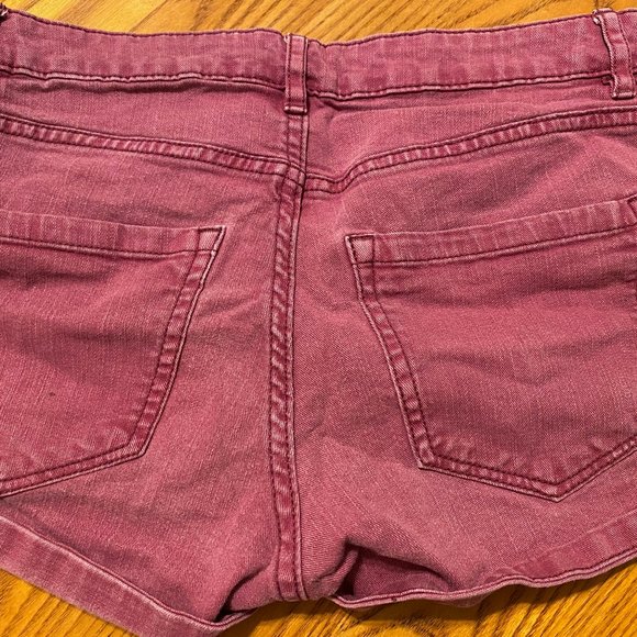 H&M Plum Purple Knit Ribbed Distressed Mini Short Shorts - Picture 3 of 4